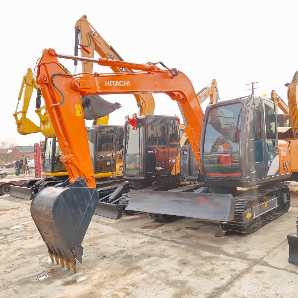 Hitachi ZX70 Midi bagri 7t – 12t