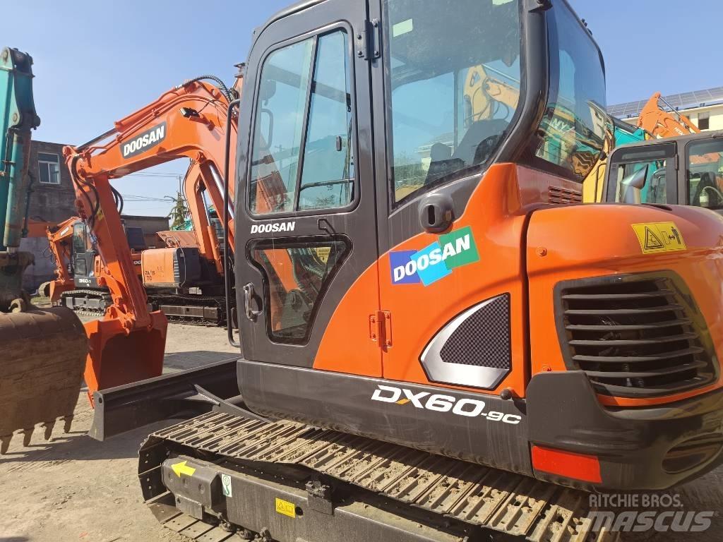 Doosan DX 60-9 C Bagri goseničarji