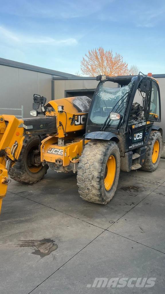 JCB 538-70 Kmetijski teleskopski nakladalci