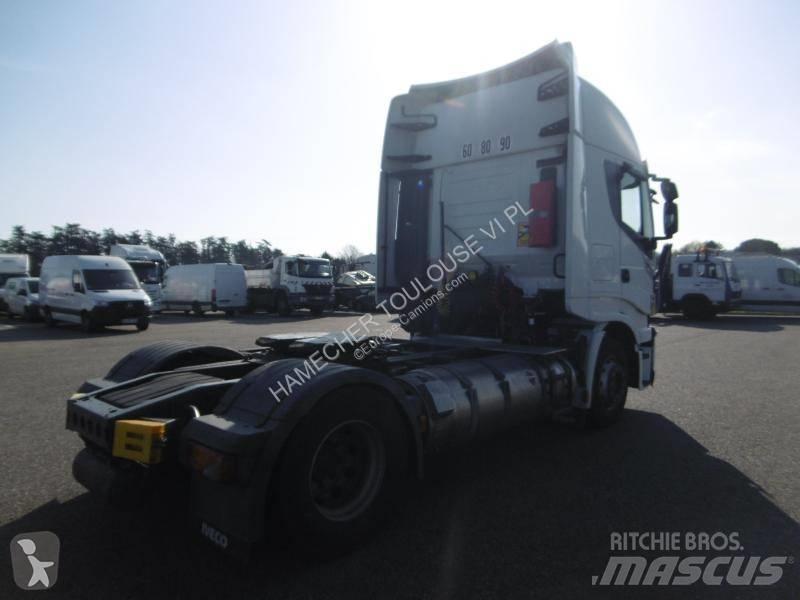 Iveco NP460 Vlačilci