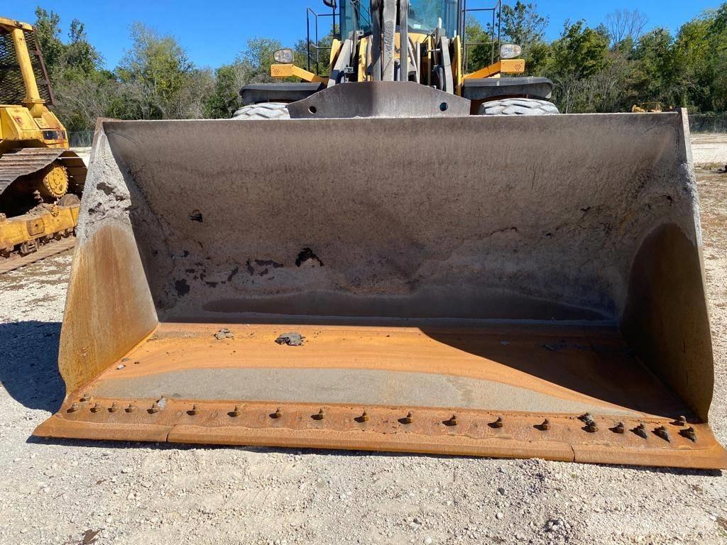 Volvo L 220 H Kolesni nakladalci