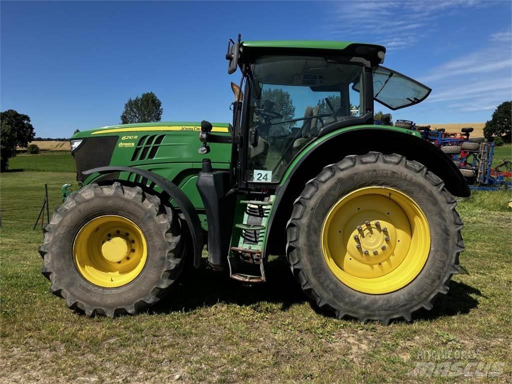 John Deere 6210R Traktorji