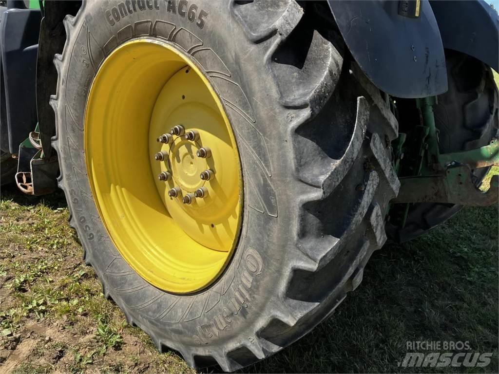 John Deere 6210R Traktorji