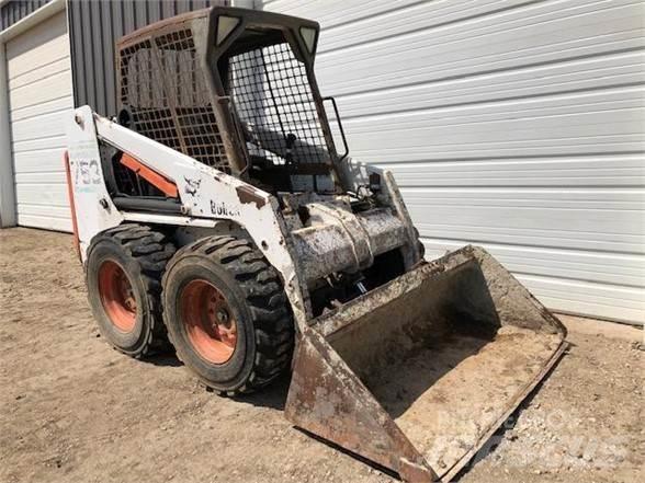 Bobcat 753 Skid steer mini nakladalci