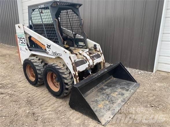 Bobcat 753 Skid steer mini nakladalci