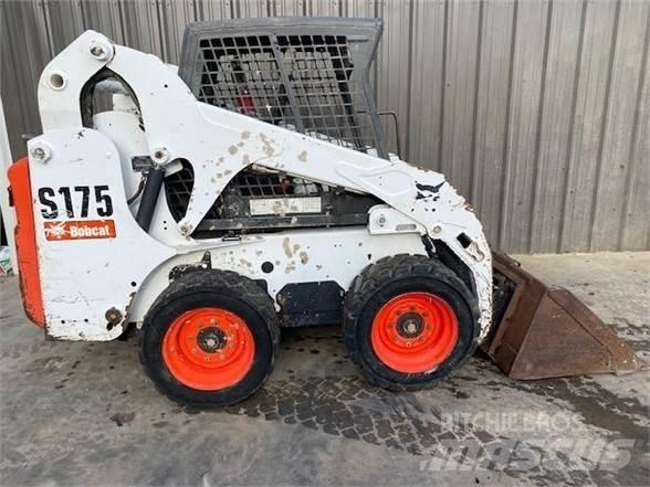 Bobcat S175 Skid steer mini nakladalci