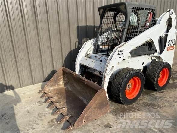 Bobcat S175 Skid steer mini nakladalci