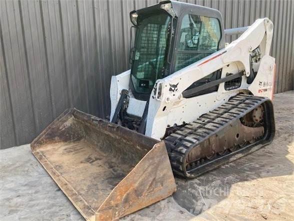 Bobcat T750 Skid steer mini nakladalci