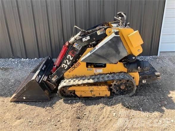 Boxer 322D Skid steer mini nakladalci