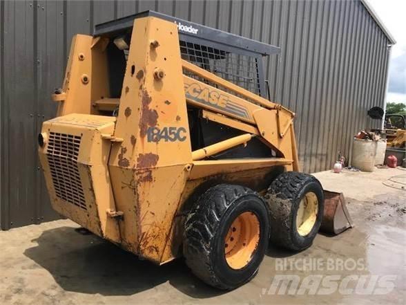 CASE 1845C Skid steer mini nakladalci