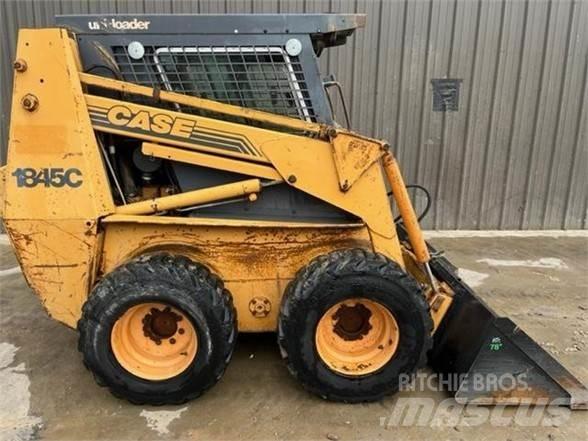 CASE 1845C Skid steer mini nakladalci