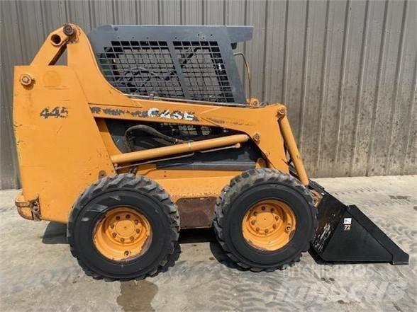 CASE 445 Skid steer mini nakladalci