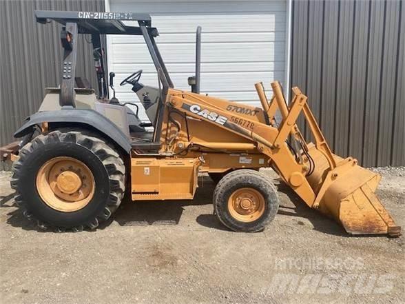 CASE 570M XT Kolesni nakladalci