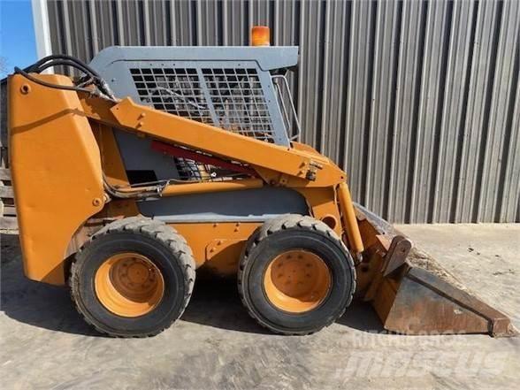 CASE 70XT Skid steer mini nakladalci