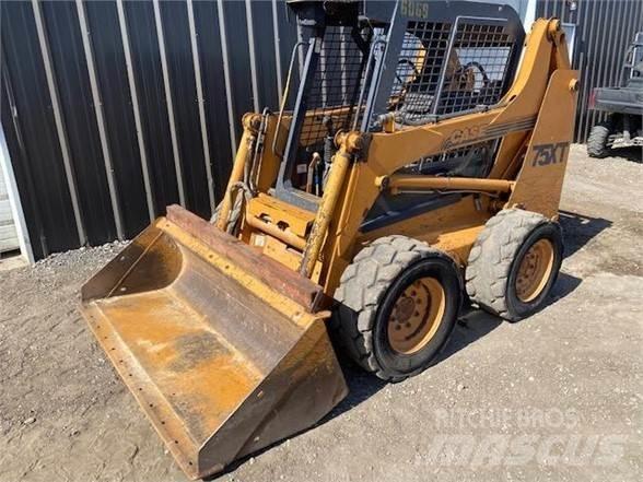 CASE 75XT Skid steer mini nakladalci