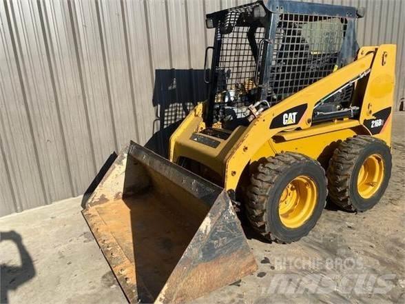 CAT 216B2 Skid steer mini nakladalci