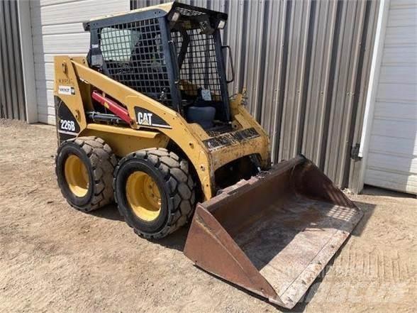 CAT 226B Skid steer mini nakladalci