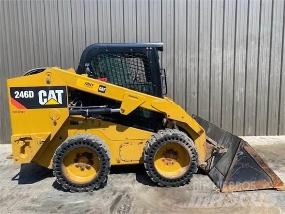 CAT 246D Skid steer mini nakladalci
