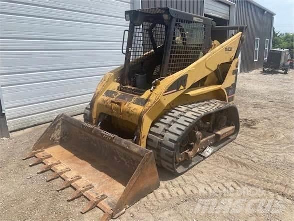 CAT 252 Skid steer mini nakladalci