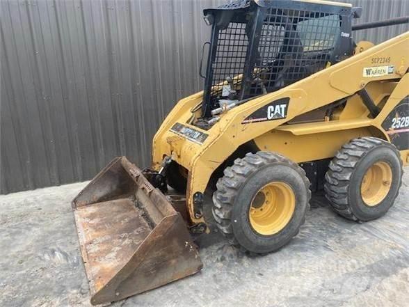 CAT 252B Skid steer mini nakladalci