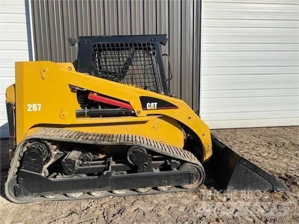 CAT 267 Skid steer mini nakladalci