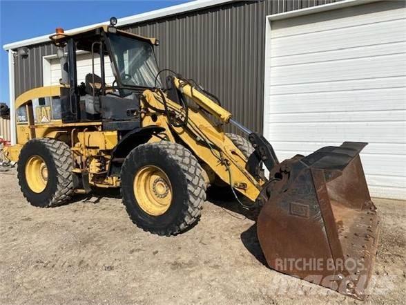 CAT 924G Kolesni nakladalci