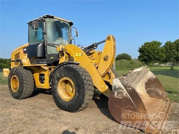 CAT 924K Kolesni nakladalci