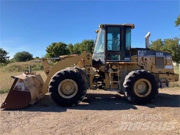 CAT 928G Kolesni nakladalci