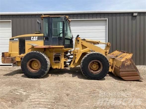 CAT 938G Kolesni nakladalci