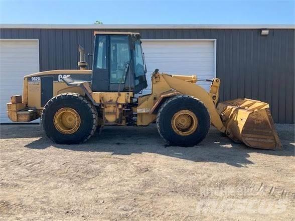 CAT 962G Kolesni nakladalci
