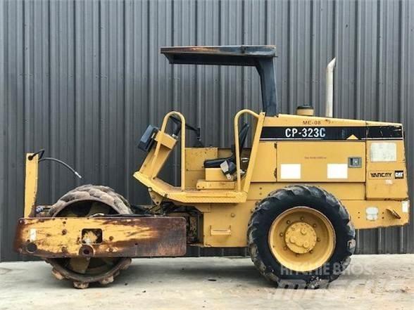 CAT CP-323C Enojni valjarji