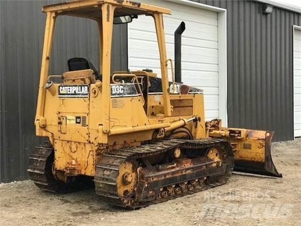 CAT D3C Buldožerji goseničarji