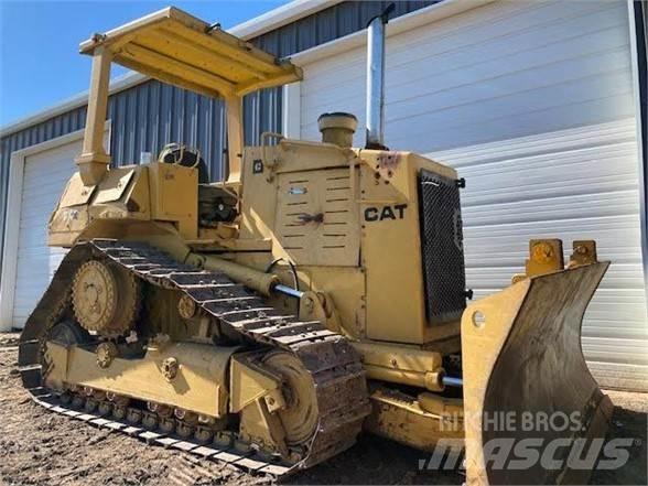 CAT D4H Buldožerji goseničarji