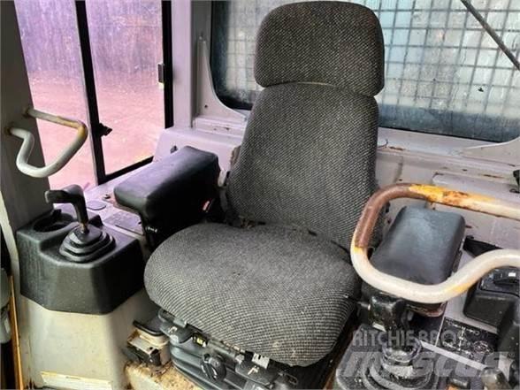 CAT D5G LGP Buldožerji goseničarji
