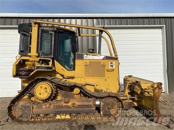CAT D5M XL Buldožerji goseničarji