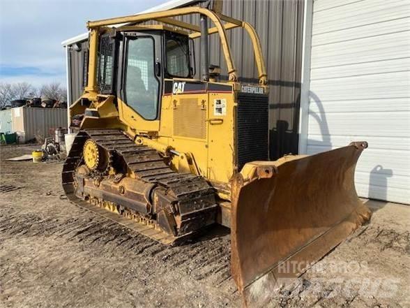 CAT D5M XL Buldožerji goseničarji