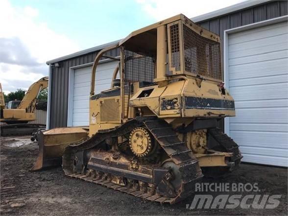 CAT D5M XL Buldožerji goseničarji