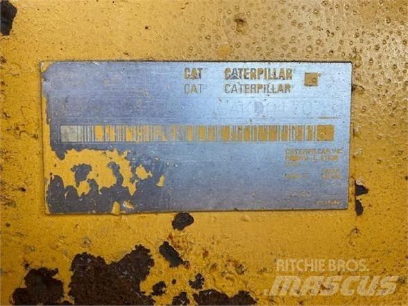 CAT D5N Buldožerji goseničarji