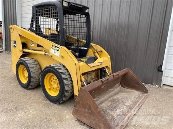 John Deere 315 Skid steer mini nakladalci