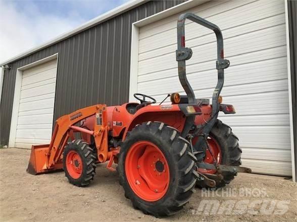 Kubota L3200 Traktorji