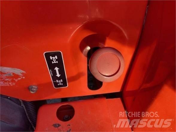 Kubota MX5000 Traktorji