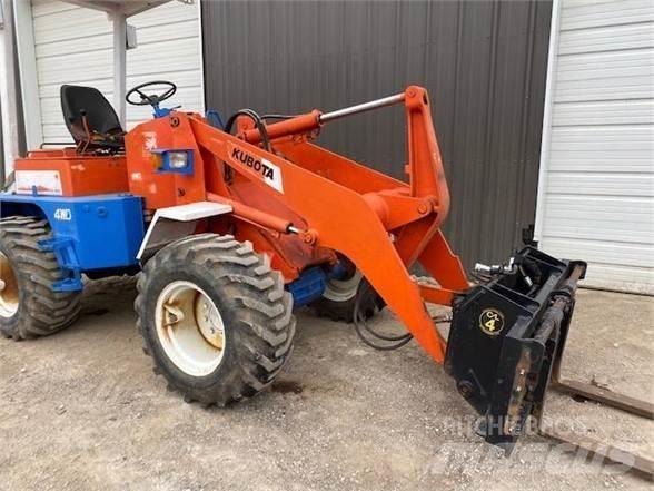 Kubota R510 Kolesni nakladalci
