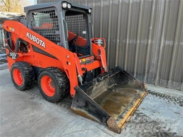 Kubota SSV65 Skid steer mini nakladalci