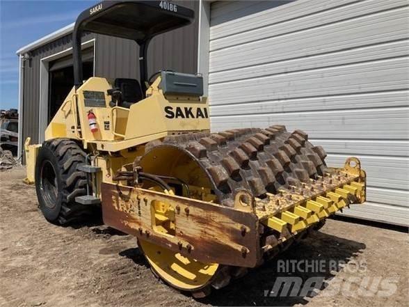 Sakai SV410 Enojni valjarji