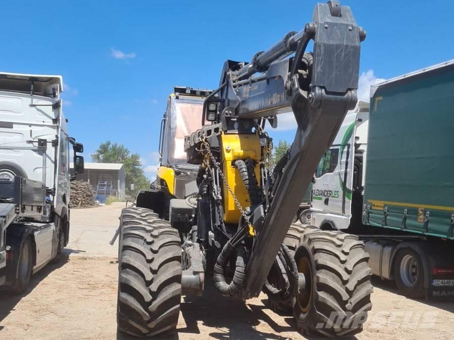 Ponsse Fox Harvesterji