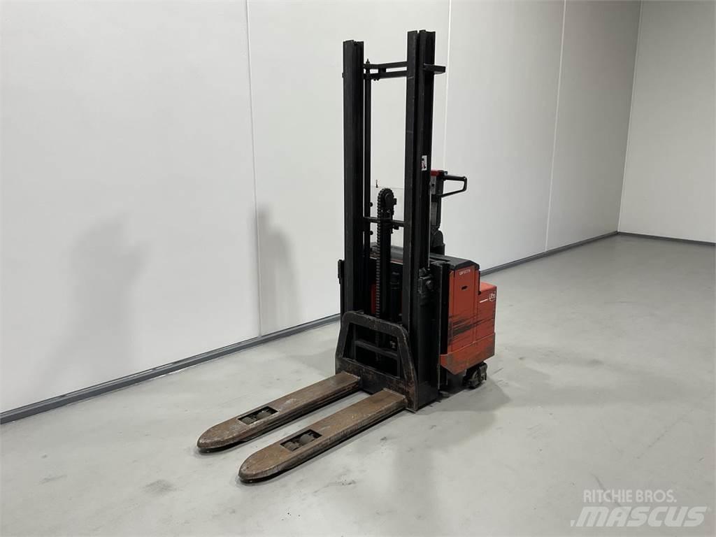 BT LSF1250/11 Samopogonski ročni viličarji
