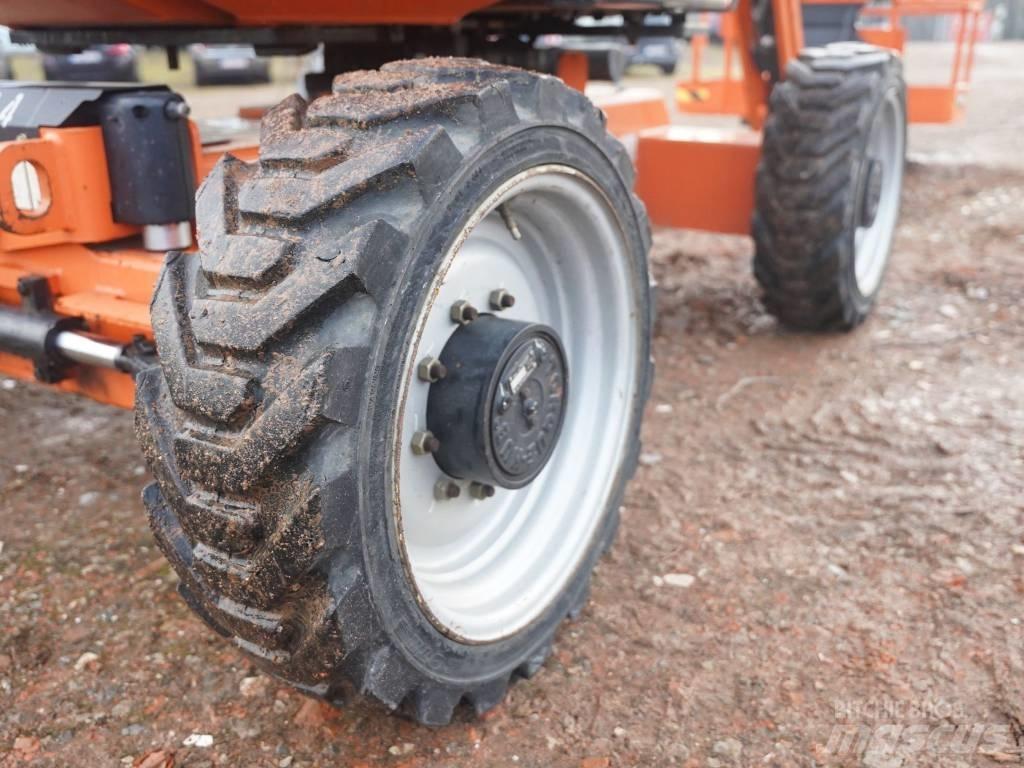 JLG 340 AJ Zglobne dvižne ploščadi