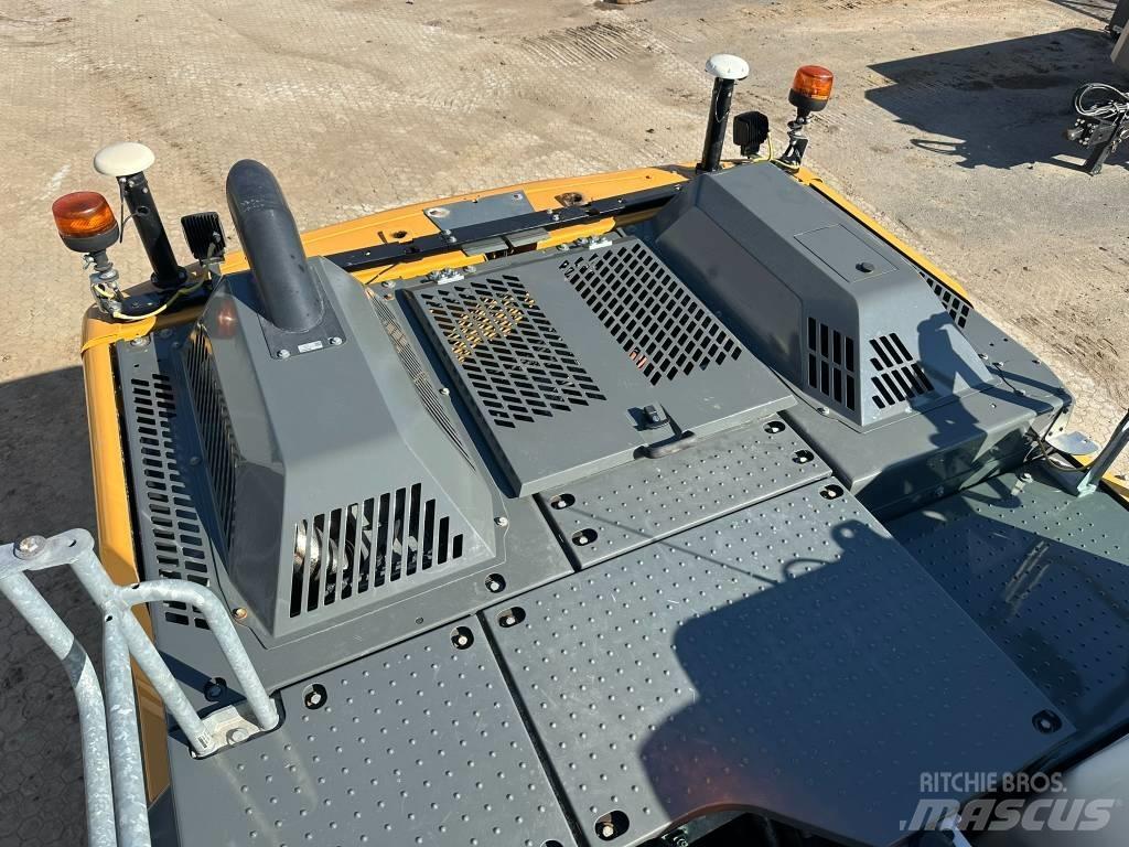 Liebherr R 922 G8 Bagri goseničarji