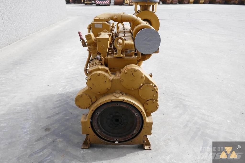 CAT D353E Motorji