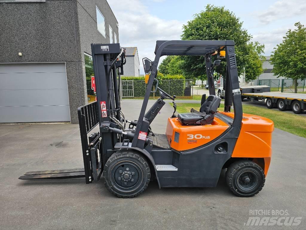 Doosan D 30 G Dizelski viličarji